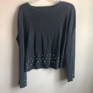 Long sleeve top with pearls
